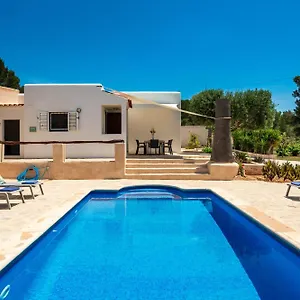 Carreras Villa